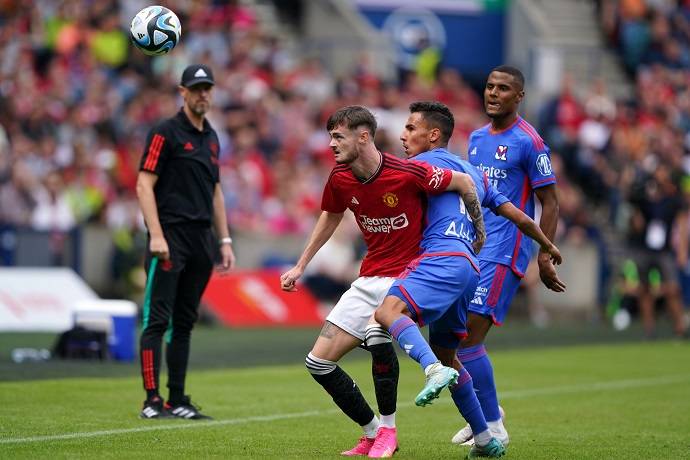 Chuy&ecirc;n gia Tony Ansell dự đo&aacute;n Lyon vs MU, 2h00 ng&agrave;y 11/4