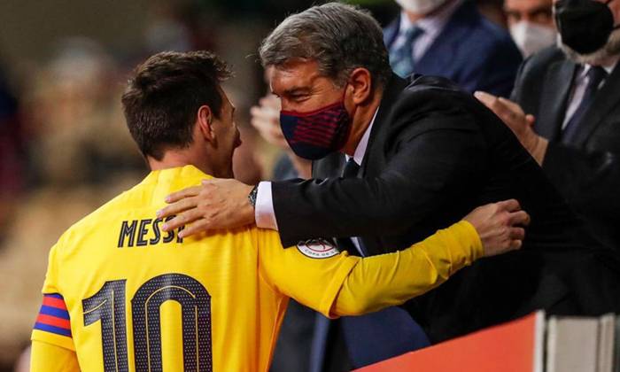 Barcelona họp khẩn v&igrave; chức v&ocirc; địch La Liga 2020/21