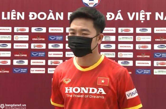 Lương Xu&acirc;n Trường: 'Đ&aacute; v&ograve;ng loại World Cup cũng giống V.League'