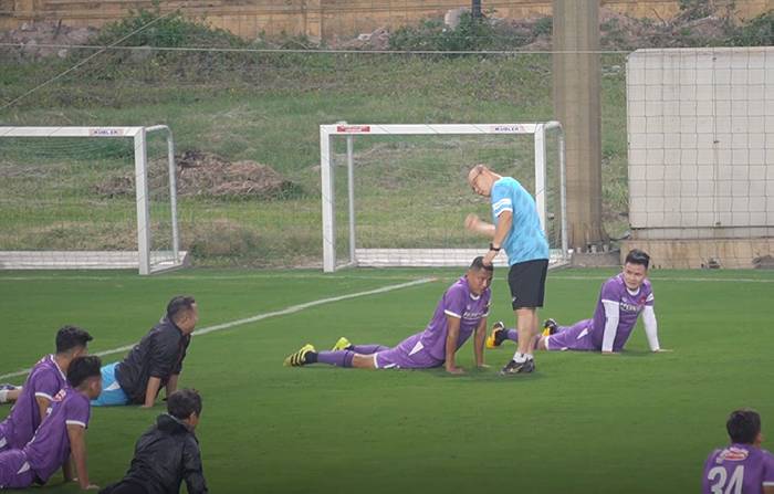 Văn To&agrave;n mất chức đội ph&oacute; ở ĐT Việt Nam