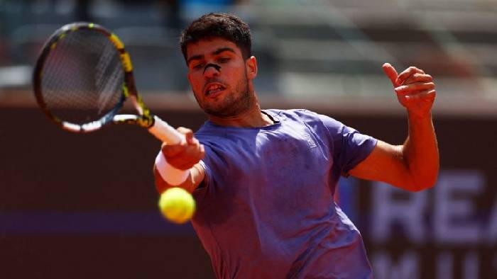 Alcaraz ra qu&acirc;n thuận lợi ở Rome Masters 2025