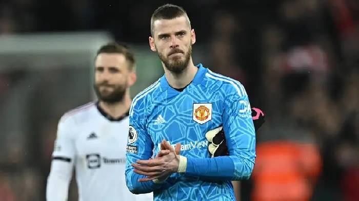 Chia tay De Gea, sao Man United bị CĐV ch&ecirc; 'nước mắt c&aacute; sấu'