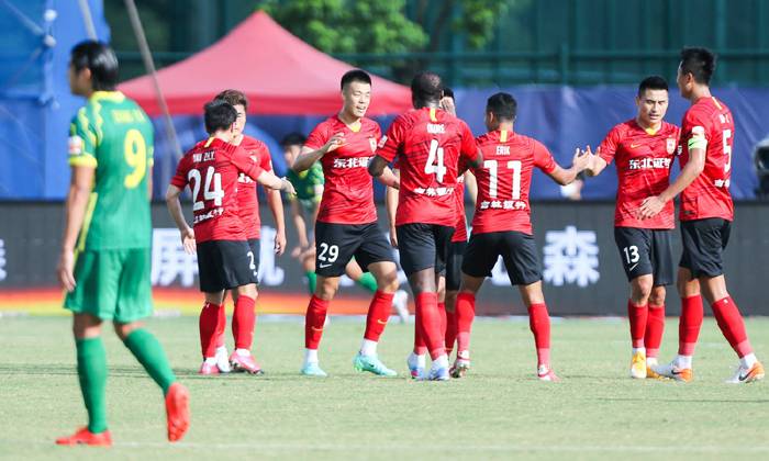 Soi k&egrave;o phạt g&oacute;c Changchun YaTai vs Hebei CFFC, 19h30 ng&agrave;y 9/8