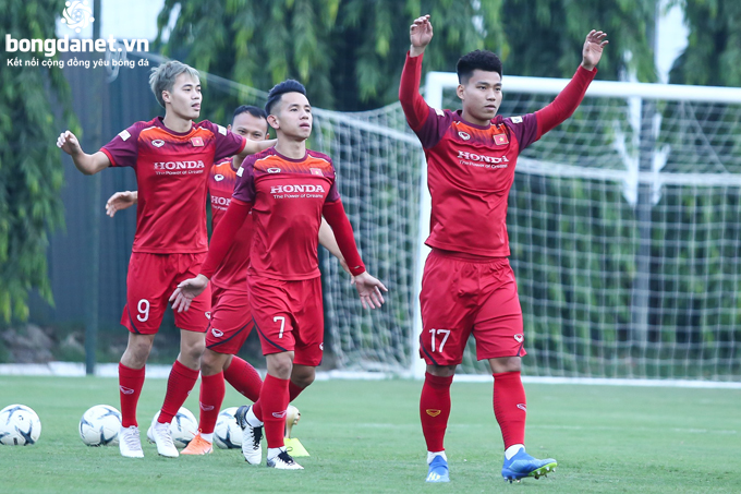 Danh s&aacute;ch ch&iacute;nh thức Việt Nam vs Malaysia: Chia tay 2 c&aacute;i t&ecirc;n