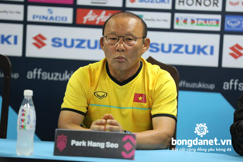 HLV Park Hang-seo: &lsquo;C&ocirc;ng Phượng, Văn Hậu đủ thể lực để thi đấu'