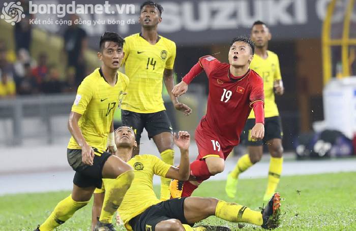 Tỷ lệ k&egrave;o nh&agrave; c&aacute;i Việt Nam vs Malaysia mới nhất, 19h30 ng&agrave;y 12/12