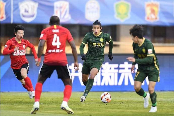 Soi k&egrave;o phạt g&oacute;c Hebei vs Beijing Guoan, 14h00 ng&agrave;y 10/12