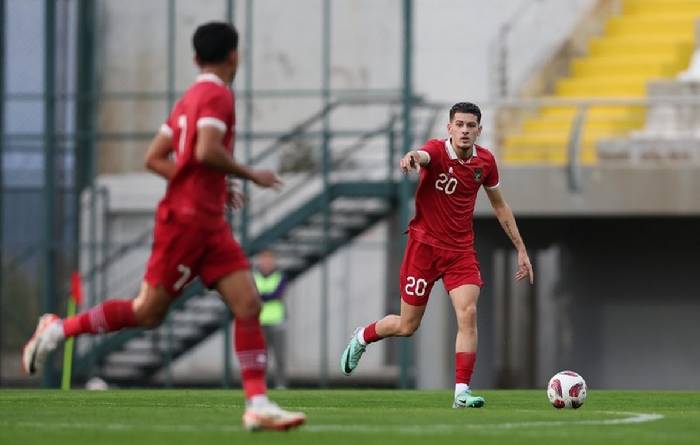 Indonesia được chấp người vẫn thua tan t&aacute;c 0-5