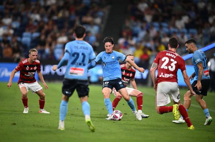 Soi k&egrave;o g&oacute;c Macarthur vs Sydney, 15h35 ng&agrave;y 10/01