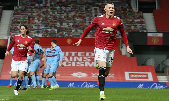 Hạ West Ham, MU c&acirc;n bằng kỷ lục tồn tại hơn 1 thế kỷ