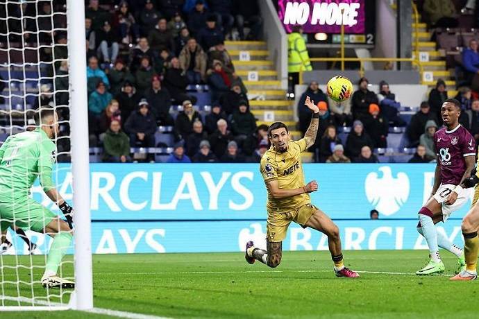 Nhận định, soi k&egrave;o Crystal Palace vs Burnley, 2h30 ng&agrave;y 12/2: Lấy lại phong độ