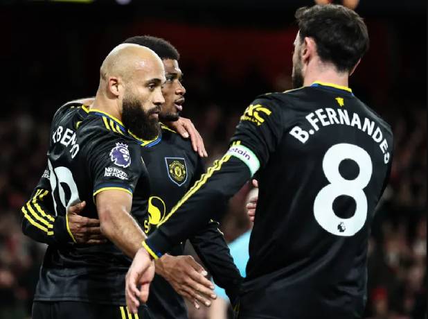 Soi k&egrave;o g&oacute;c West Ham vs MU, 03h15 ng&agrave;y 11/02