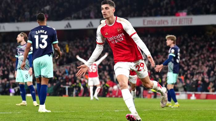 Arsenal gi&agrave;nh ng&ocirc;i đầu bảng trước đại chiến Man City - Liverpool