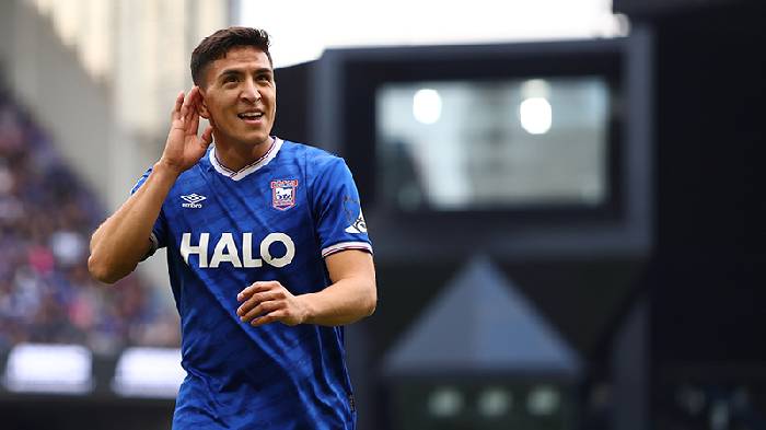 K&egrave;o v&agrave;ng b&oacute;ng đ&aacute; Stoke vs Ipswich Town, 03h00 ng&agrave;y 11/3: Ph&aacute; dớp