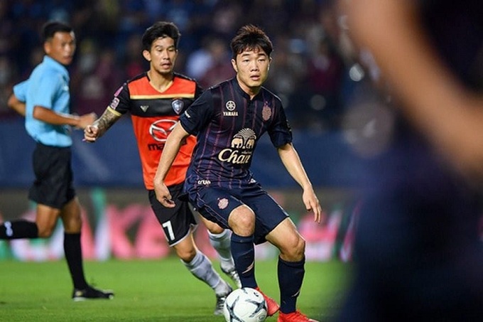 Xu&acirc;n Trường được tiếp th&ecirc;m niềm tin từ c&uacute; ra ch&acirc;n định mệnh