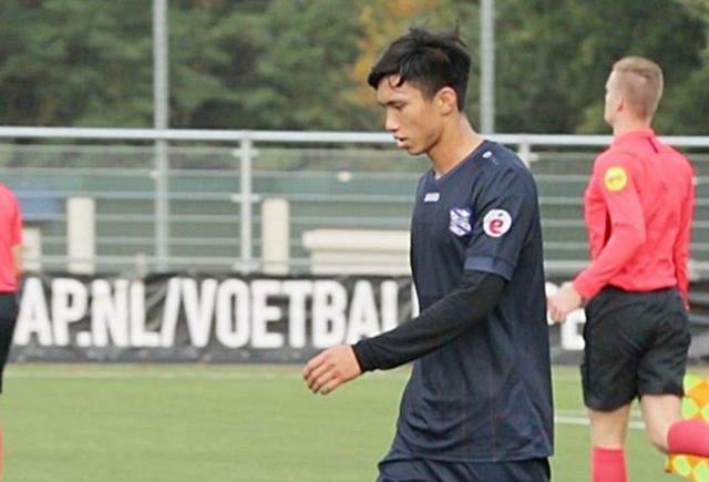 Heerenveen &aacute;p dụng quy định khắt khe với Đo&agrave;n Văn Hậu