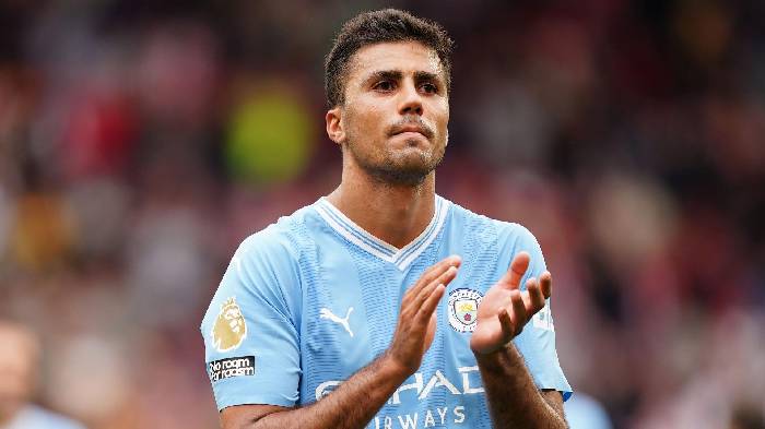 &lsquo;Thần hộ mệnh&rsquo; Rodri của Man City thừa nhận mệt mỏi, muốn nghỉ ngơi
