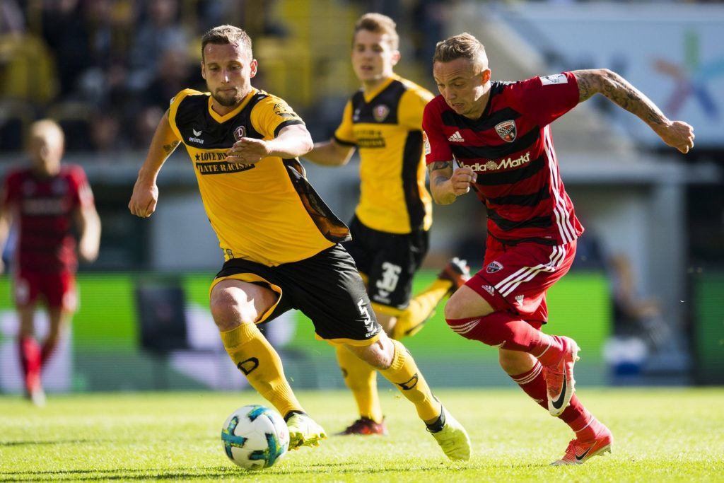 Ho&atilde;n trận Hannover vs Dresden, Bundesliga phải dời lịch trở lại?