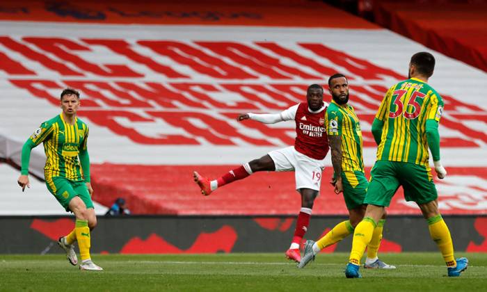 Arsenal đẩy West Brom xuống hạng sau v&ograve;ng 35