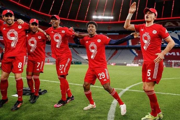 Những con số đ&aacute;ng ch&uacute; &yacute; của b&oacute;ng đ&aacute; ch&acirc;u &Acirc;u tuần qua: MU ph&aacute; kỷ lục ngược d&ograve;ng