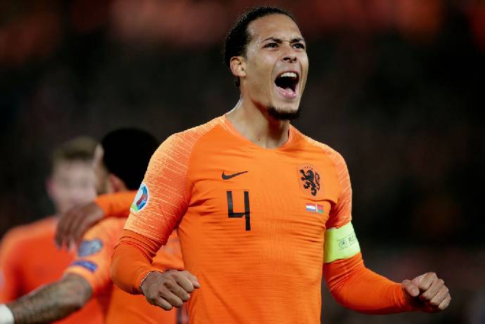 Virgil van Dijk sẽ được đ&aacute; ch&iacute;nh tại EURO 2021