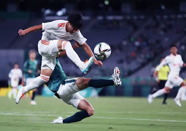 Nhận định, soi k&egrave;o Albirex Niigata vs Urawa Red Diamonds, 12h05 ng&agrave;y 11/5: Tiếp tục ch&igrave;m s&acirc;u