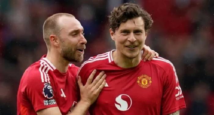 MU x&aacute;c nhận chia tay 10 cầu thủ