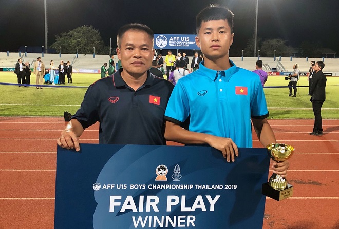 U15 Việt Nam l&agrave; đội chơi đẹp nhất Giải U15 Đ&ocirc;ng Nam &Aacute;