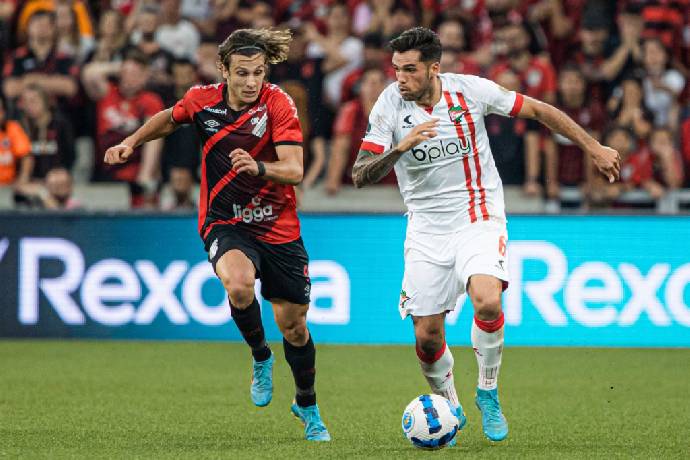 Soi k&egrave;o phạt g&oacute;c Estudiantes vs Athletico/PR, 7h30 ng&agrave;y 12/8