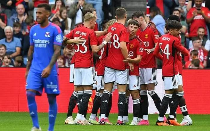 Cựu sao Man United đ&ograve;i rời Old Trafford v&igrave; l&yacute; do 'từ chối hiểu'