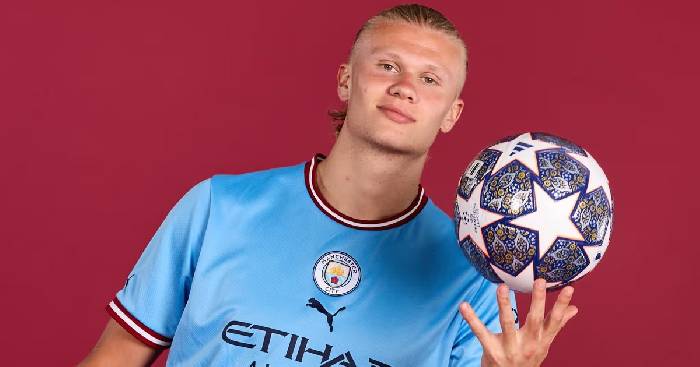 Haaland tiết lộ th&oacute;i quen kh&aacute;c người biến m&igrave;nh th&agrave;nh 'cỗ m&aacute;y ghi b&agrave;n'