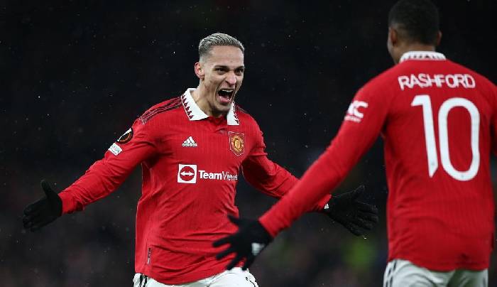 Man United c&acirc;n nhắc b&aacute;n kẻ l&agrave;m 'xấu h&igrave;nh ảnh' chung của CLB