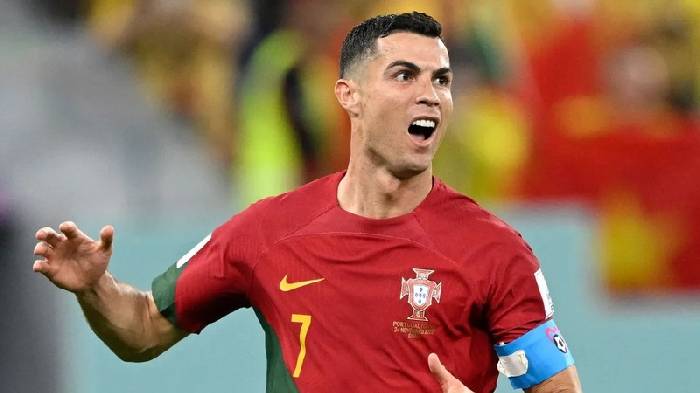 Ronaldo tiết lộ cầu thủ anh kh&aacute;t khao được chơi c&ugrave;ng
