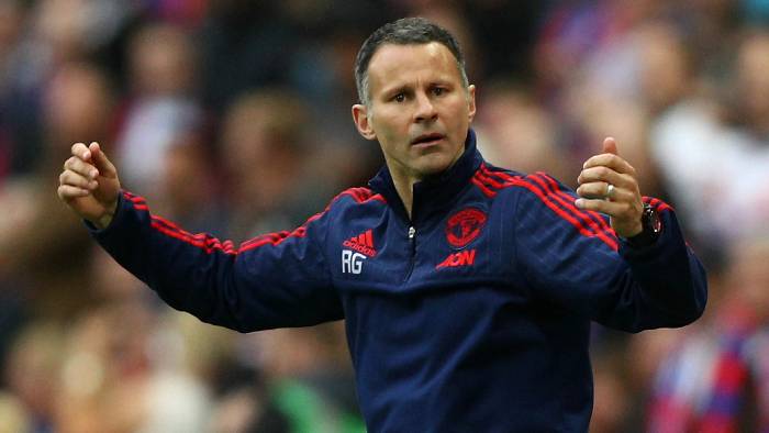 Ryan Giggs: 'C&aacute;c cầu thủ M.U kh&ocirc;ng thể im lặng cho qua được'
