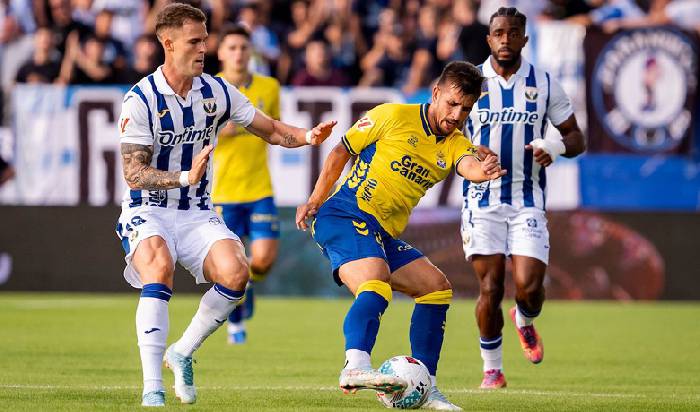 K&egrave;o v&agrave;ng b&oacute;ng đ&aacute; Granada vs Las Palmas, 01h30 ng&agrave;y 11/10: Kh&aacute;ch đ&aacute;ng tin