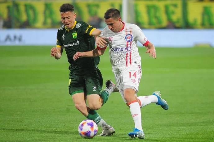 Nhận định, soi k&egrave;o Defensa vs Argentinos Juniors, 2h15 ng&agrave;y 11/10: Chủ nh&agrave; &ocirc;m hận