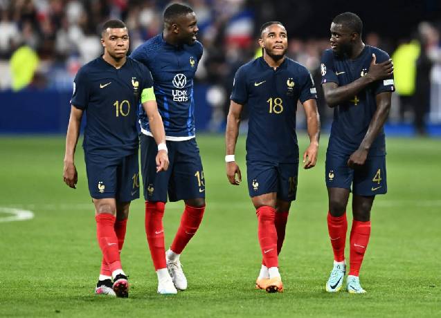 Soi k&egrave;o g&oacute;c Ph&aacute;p vs Azerbaijan, 01h45 ng&agrave;y 11/10