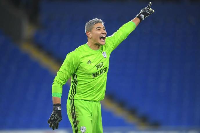 B&aacute;o Philippines: 'Etheridge l&agrave; điểm tựa trước trận Việt Nam'