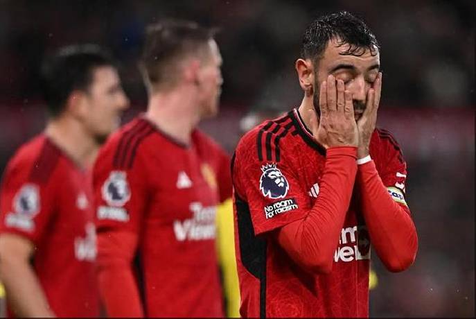 Bruno Fernandes nhận hết tr&aacute;ch nhiệm sau trận thua sốc trước Bournemouth