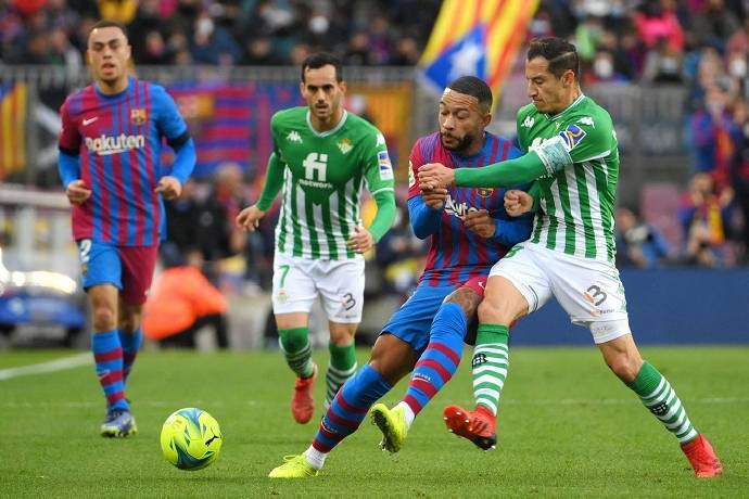 Soi k&egrave;o phạt g&oacute;c Betis vs Barcelona, 2h ng&agrave;y 13/1