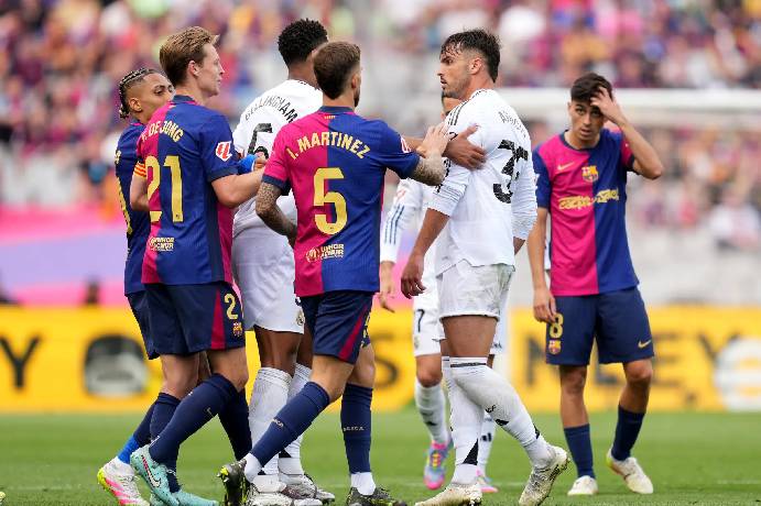 Si&ecirc;u m&aacute;y t&iacute;nh dự đo&aacute;n Barcelona vs Real Madrid, 2h00 ng&agrave;y 12/1