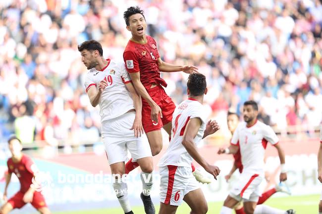 Rộ tin đồn Văn Hậu sang Muangthong v&agrave;o ng&agrave;y 20/2