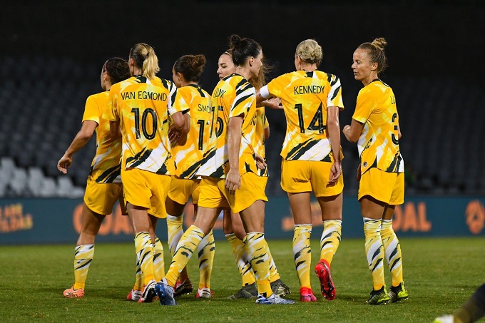 Nữ Australia vs nữ Trung Quốc (15h30 13/2): Quyết chiến ng&ocirc;i đầu bảng