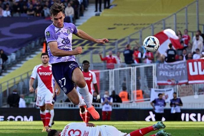 Soi k&egrave;o phạt g&oacute;c Toulouse vs Rennes, 19h00 ng&agrave;y 12/2