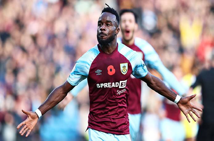 Ph&acirc;n t&iacute;ch k&egrave;o hiệp 1 Brentford vs Burnley, 22h00 ng&agrave;y 12/03