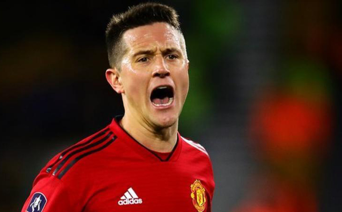 MU kh&ocirc;ng thể định đoạt tương lai Herrera?