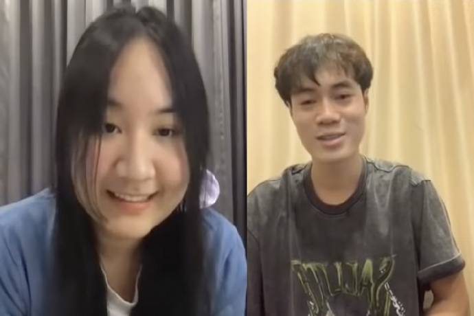 HLV Kiatisak kết nối con g&aacute;i diệu với tiền đạo Văn To&agrave;n