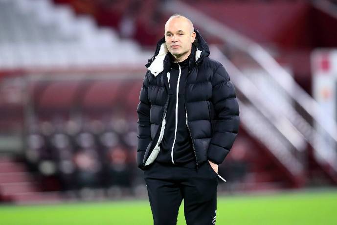 Iniesta ho&atilde;n ng&agrave;y treo gi&agrave;y, tiếp tục gia hạn với Vissel Kobe