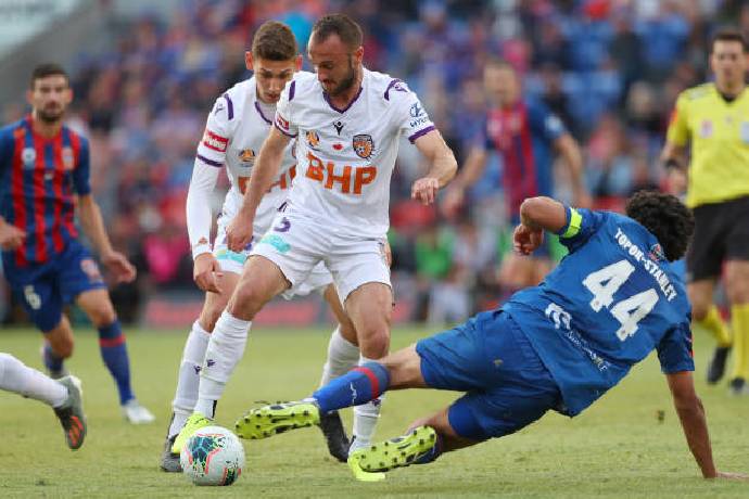Ph&acirc;n t&iacute;ch k&egrave;o hiệp 1 Newcastle Jets vs Perth Glory, 16h30 ng&agrave;y 12/5