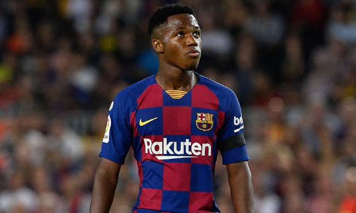Barcelona lợi dụng MU để &lsquo;đ&aacute;nh b&oacute;ng&rsquo; Ansu Fati?!